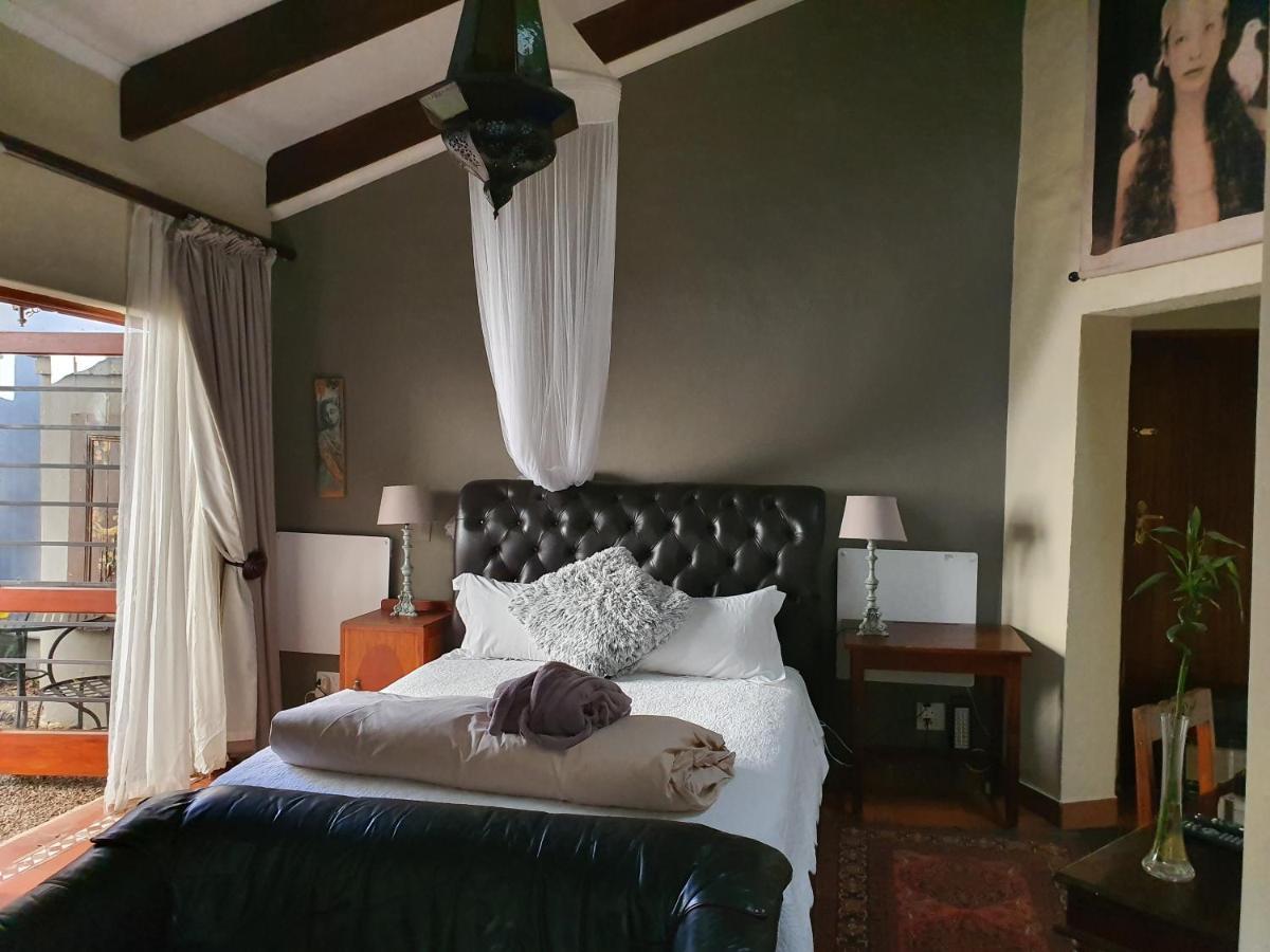 Waterhouse Guest Lodge - Indus Street Pretoria-Noord Exterior foto